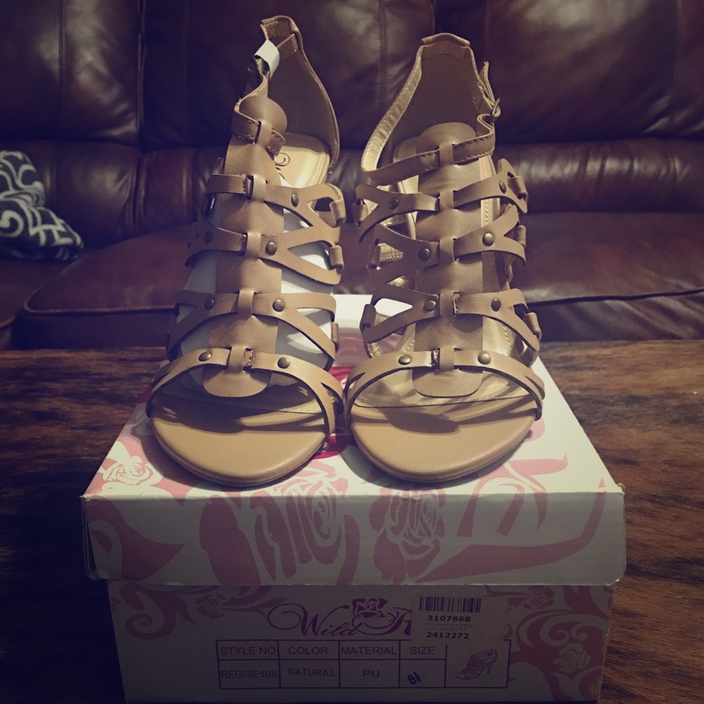 Camel color heels (New)